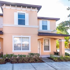 Spacious Regal Oaks Retreat - Steps to the Pool