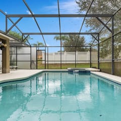 Legacy Park Villa: 5BR, Pool & Near Disney