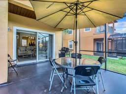 Family Getaway: 4BR Townhome by Old Town - Image 5