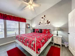 Mickey's Play House: Family Fun & Comfort - Image 2