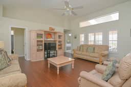 Loma Vista Escape - 4BR Pool Home near Disney - Image 3