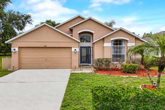 Oak Island Gem Cozy 4BR Pool Home Near Disney - Image 1
