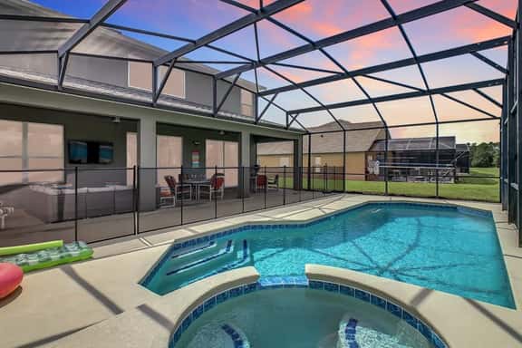 7BR Villa in Emerald Island w/ Resort Perks - Image 1