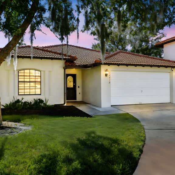 Modern 4BR South Facing Pool Home Near Disney - Image 1
