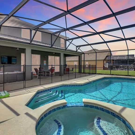 7BR Villa in Emerald Island w/ Resort Perks - Image 1