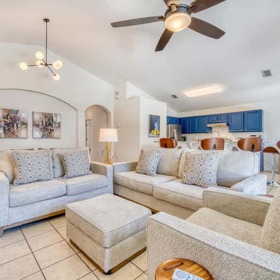 Cumbrian Dream: 4 Bedroom Pool Home near Disney - Image 1