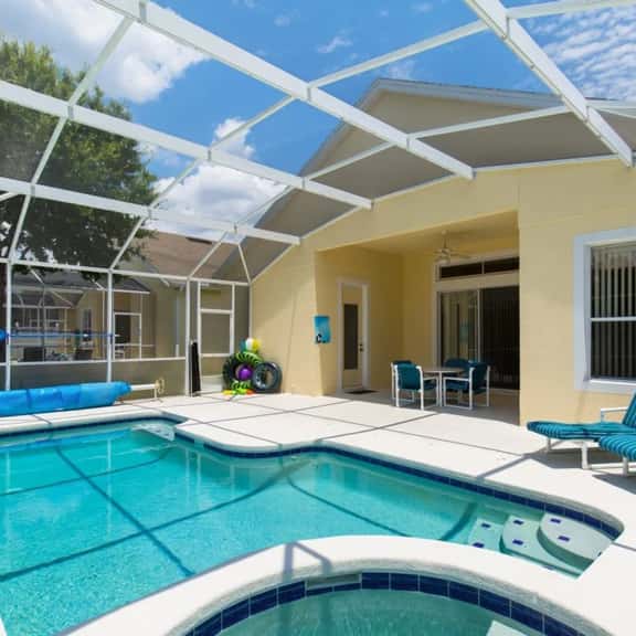Highlands Haven: Pool, Spa, & Comfort - Image 1