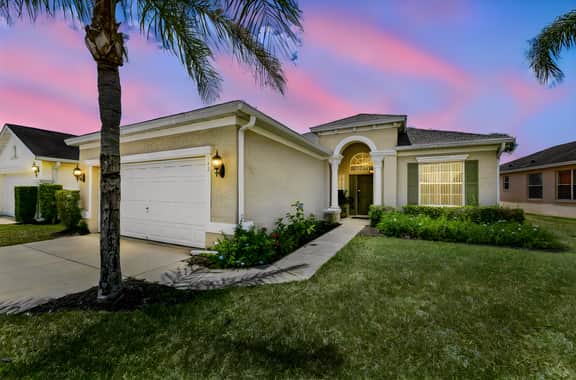 Calabay Comfort - 4BR Pool & Spa Near Disney - Image 2