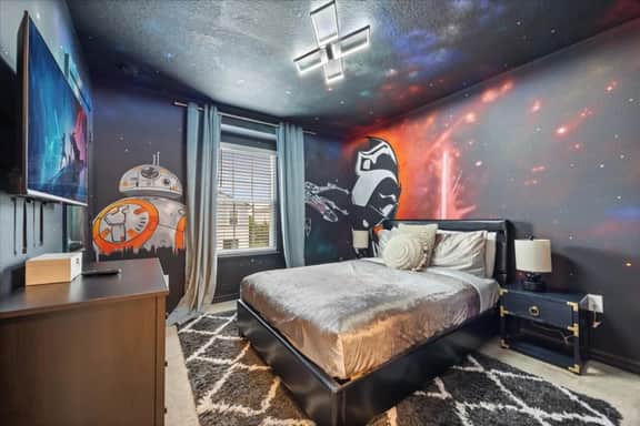 Solterra Sunshine: 5BR Townhome w/Pool Near Disney - Image 3