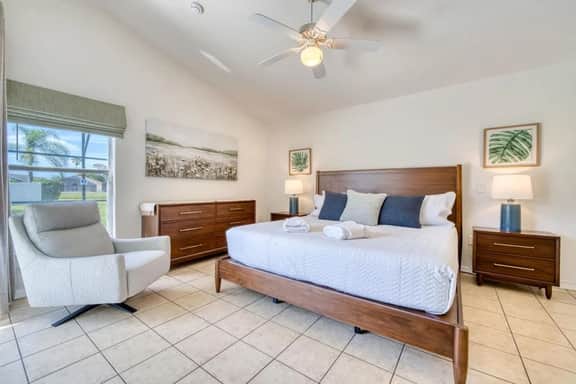 Cumbrian Dream: 4 Bedroom Pool Home near Disney - Image 3