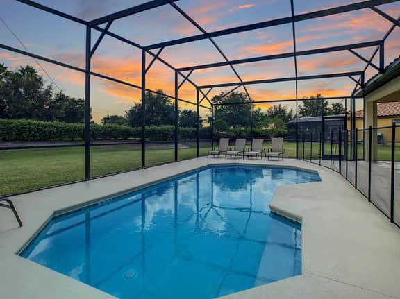 Family Oasis Near Disney - Pool & Resort Access - Image 2
