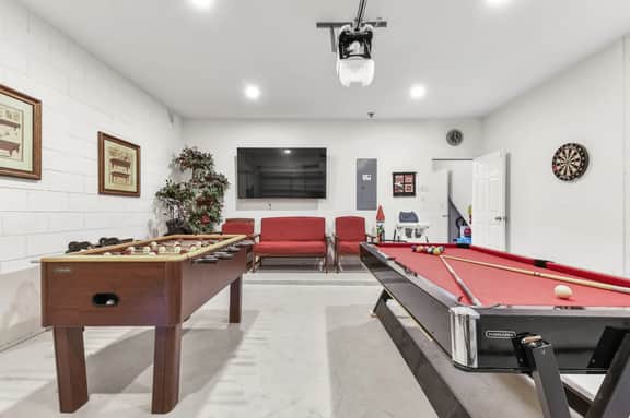 6BR Emerald Island Pool Home Near Disney - Image 4