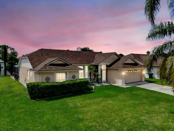 Loma Vista Escape - 4BR Pool Home near Disney - Image 2