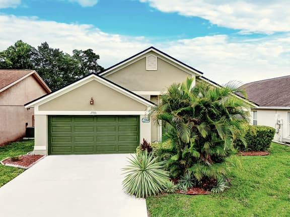 Cozy 3BR Wheelchair Accessible Home near Disney - Image 1