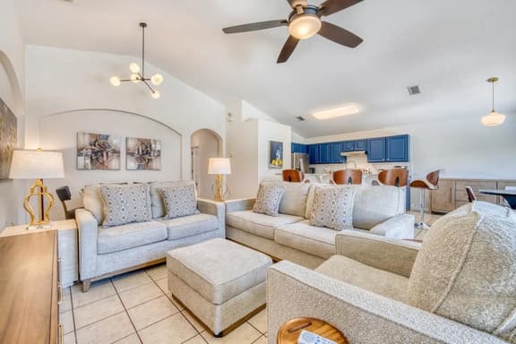 Cumbrian Dream: 4 Bedroom Pool Home near Disney - Image 1