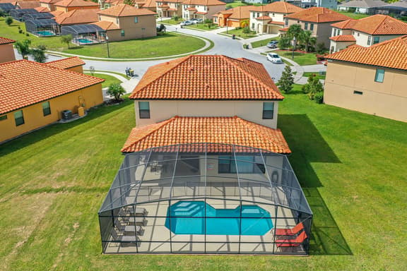 Family Oasis Near Disney - Pool & Resort Access - Image 1